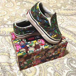 Vans Nintendo Yoshi slip-on canvas shoes